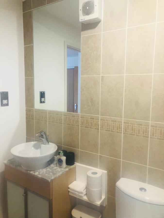 2 Bath Free Parking Apartment EDI